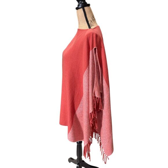 Universal Thread Women's Orange Cape Poncho One Size Fringed Edges - Picture 5 of 9